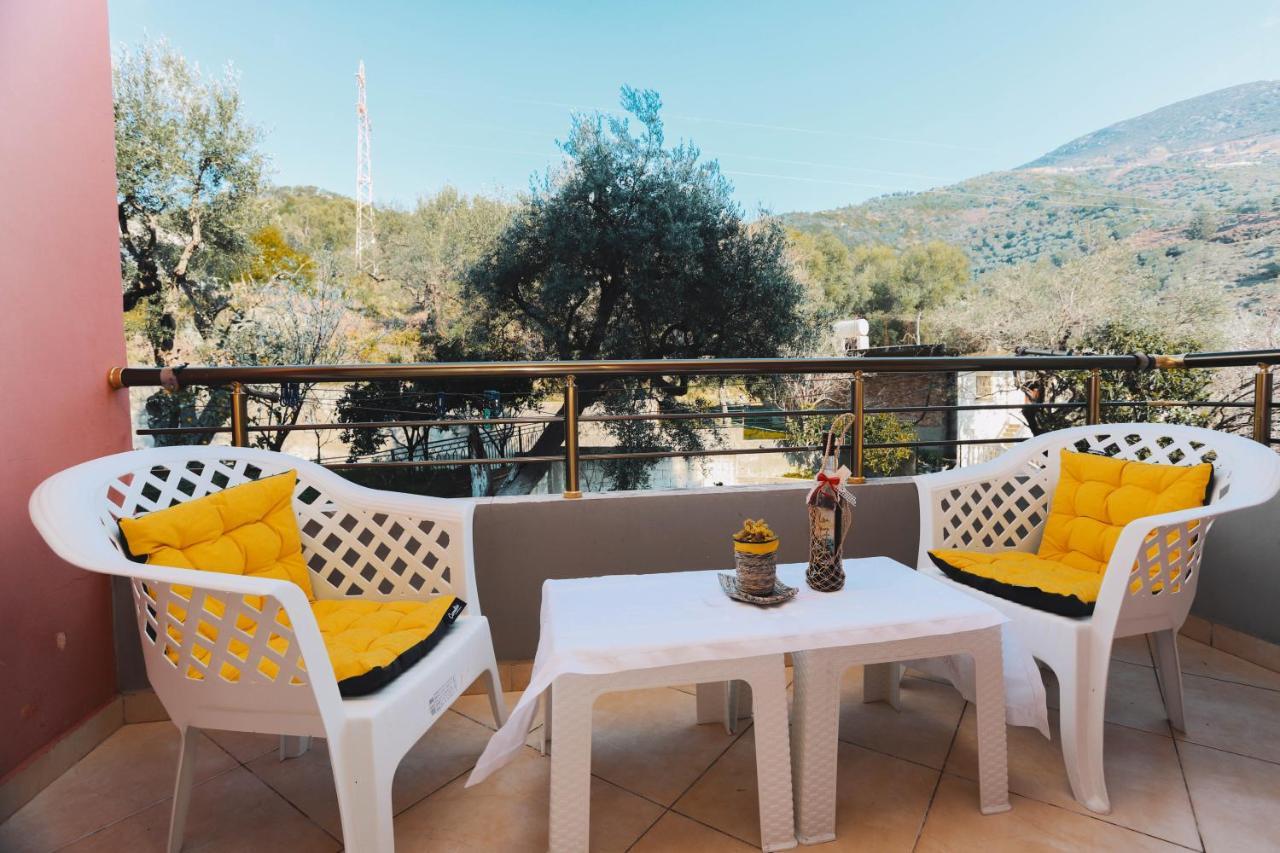 Large Apartment Near The Seaside Boulevard Lungomare Vlora Kültér fotó